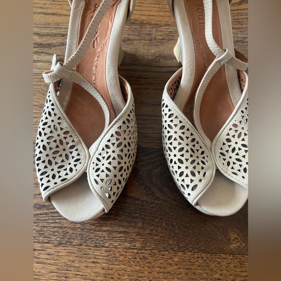 NEW beige creme/cream heel - Picture 2 of 4